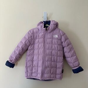 The North Face Kids Reversible ThermoBall size 5